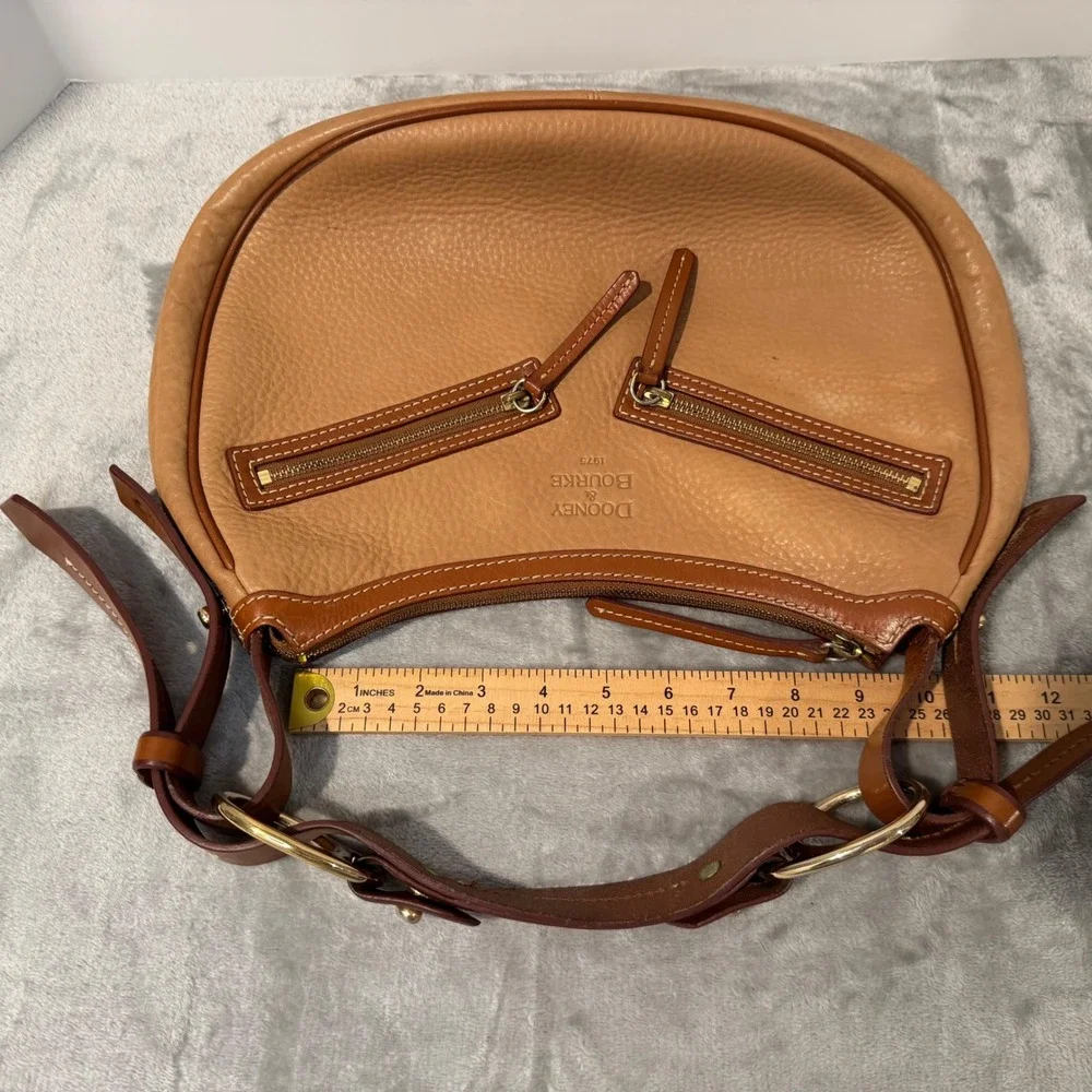 Dooney & Bourke Hobo Bag Tan Brown Medium Circle Purse Pebble Leather Y2K Rare